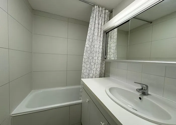 2 Couchages Vue Port Piscine Le Cap D'agde Appartamento *